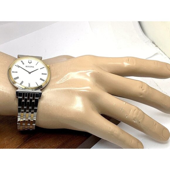 Bulova Men's Watch 98A233 Regatta Quartz White Dial Two Tone Gold Silver… - Picture 4 of 12